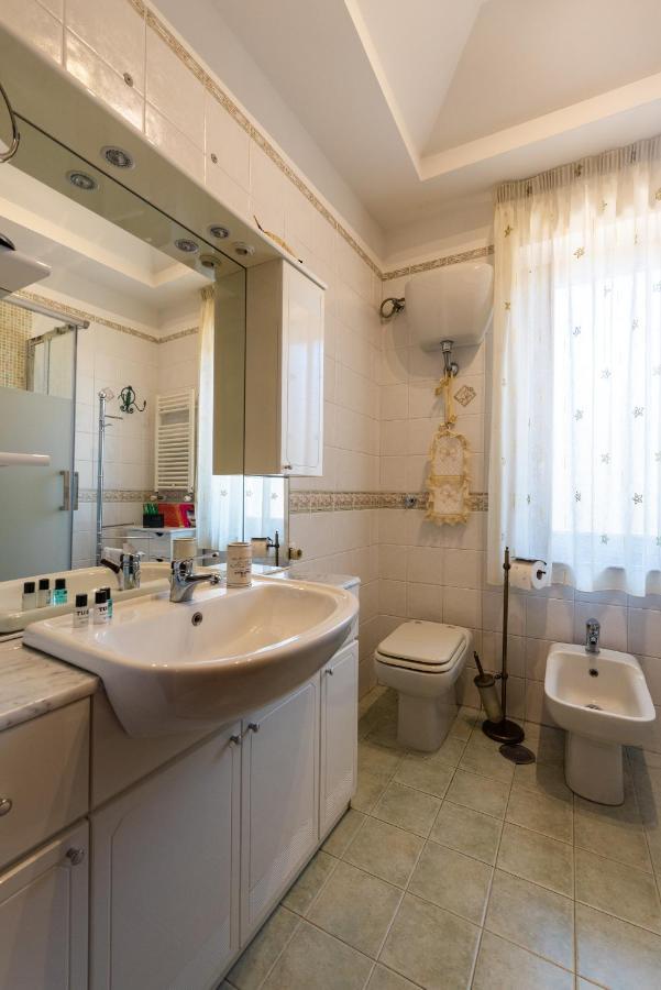 Hotel L'Attico Fuggente Napoli Esterno foto